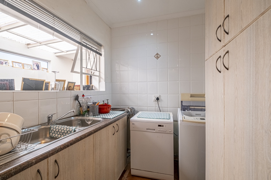 4 Bedroom Property for Sale in Summerstrand Eastern Cape